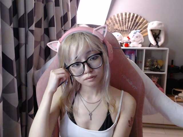 GertieCoach live cam on BongaCams