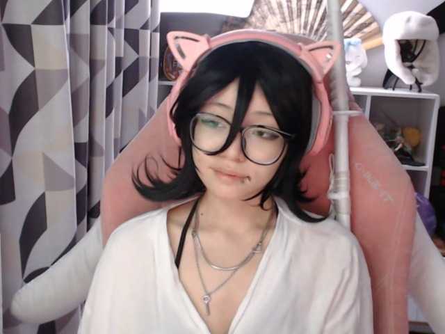GertieCoach live cam on BongaCams