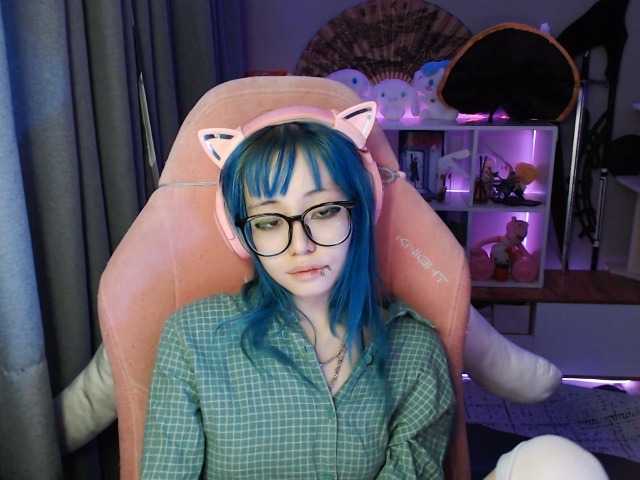 GertieCoach live cam on BongaCams