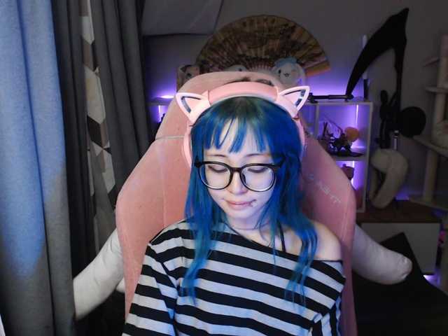 GertieCoach live cam on BongaCams