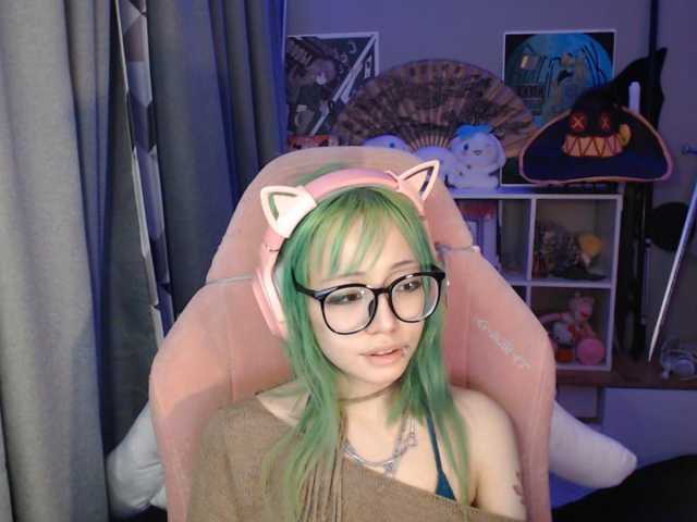 GertieCoach live cam on BongaCams
