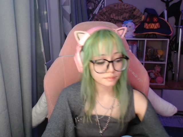 GertieCoach live cam on BongaCams