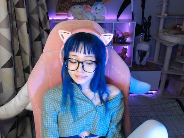 GertieCoach live cam on BongaCams