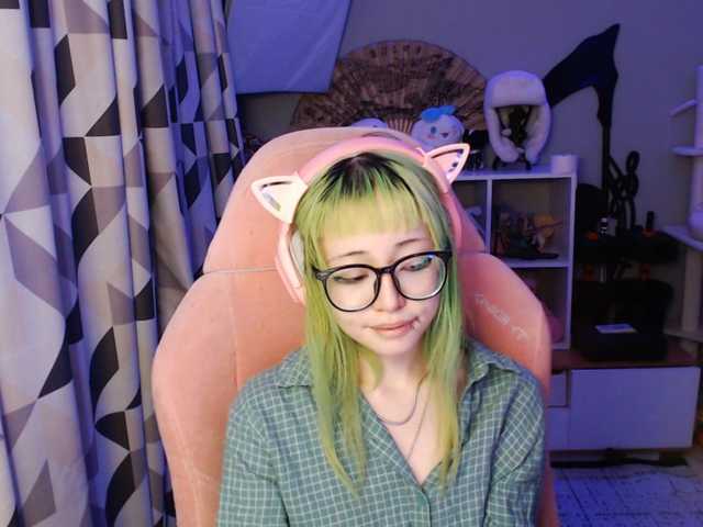 GertieCoach live cam on BongaCams