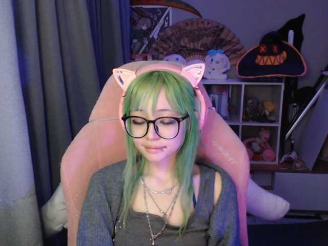 GertieCoach live cam on BongaCams