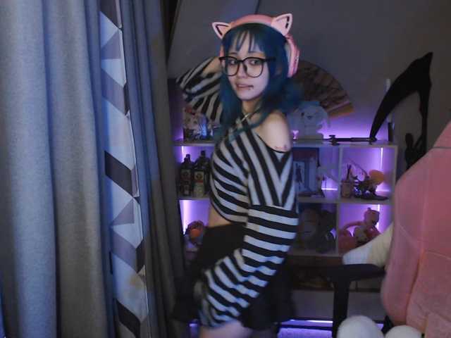 GertieCoach live cam on BongaCams
