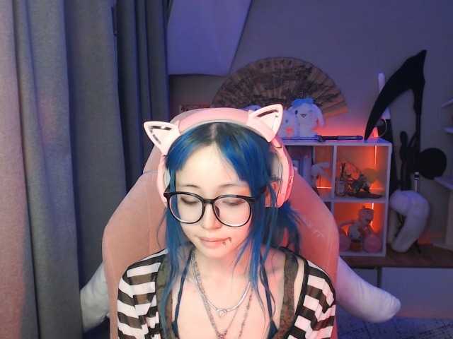 GertieCoach live cam on BongaCams