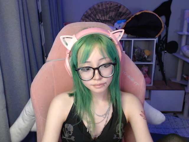 GertieCoach live cam on BongaCams