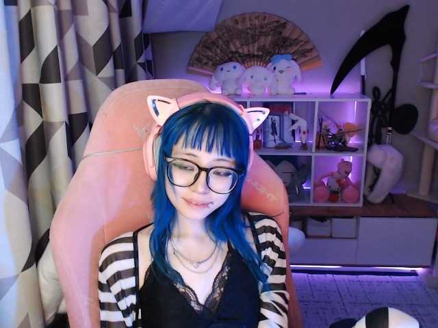 GertieCoach live cam on BongaCams