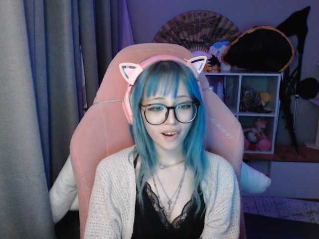GertieCoach live cam on BongaCams