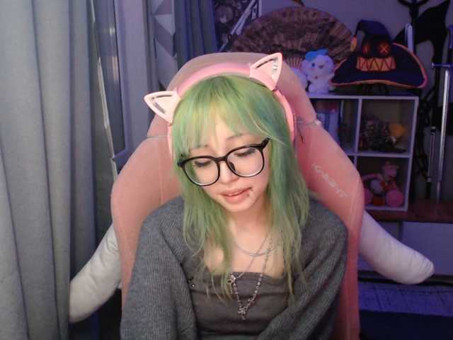 GertieCoach live cam on BongaCams
