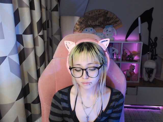 GertieCoach live cam on BongaCams