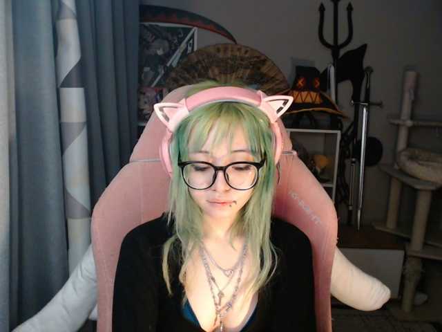 GertieCoach live cam on BongaCams