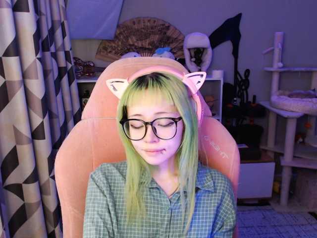 GertieCoach live cam on BongaCams