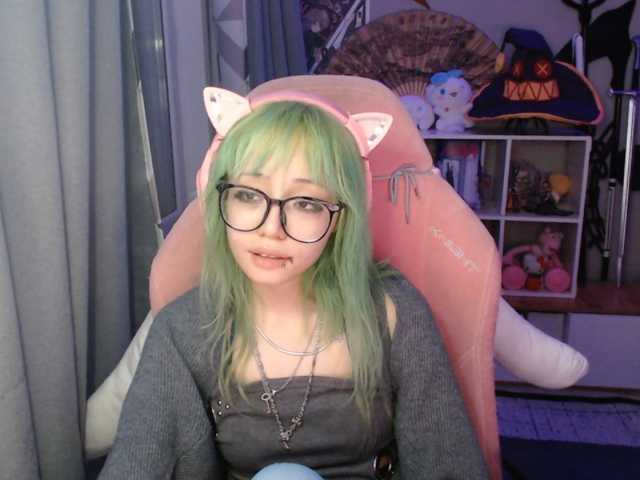GertieCoach live cam on BongaCams