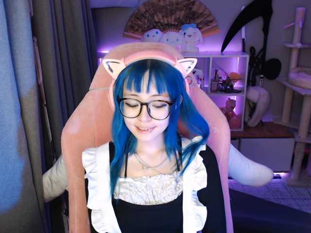GertieCoach live cam on BongaCams