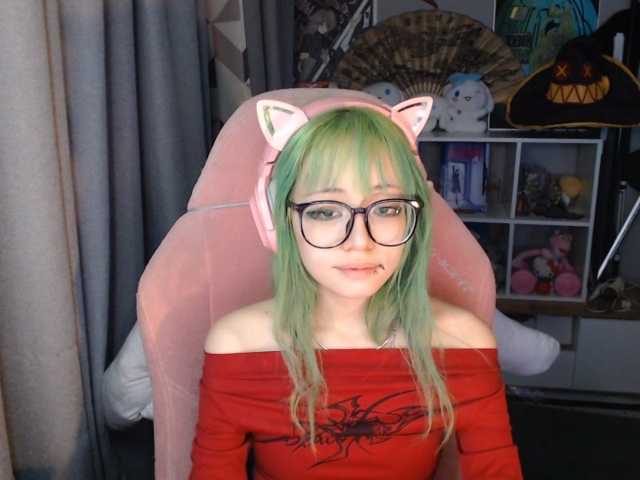 GertieCoach live cam on BongaCams