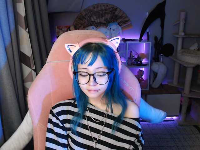 GertieCoach live cam on BongaCams