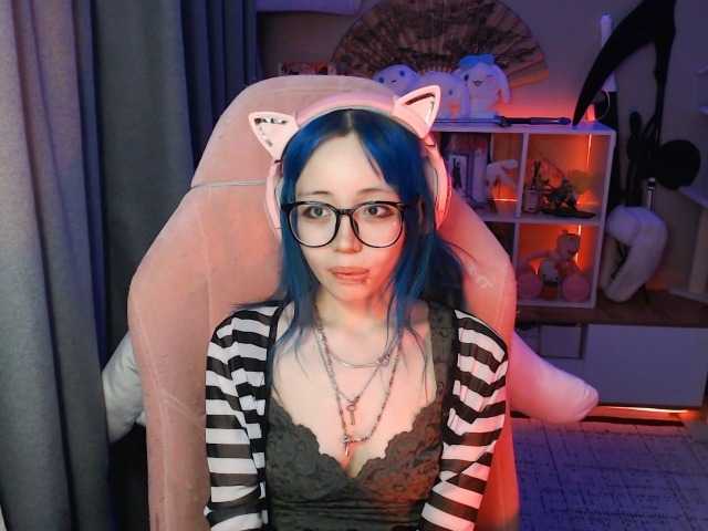 GertieCoach live cam on BongaCams