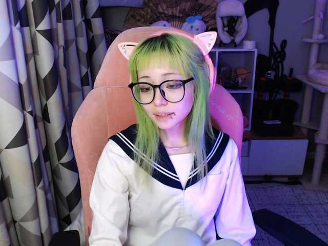 GertieCoach live cam on BongaCams