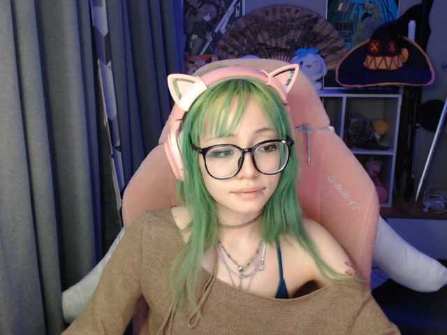 GertieCoach live cam on BongaCams