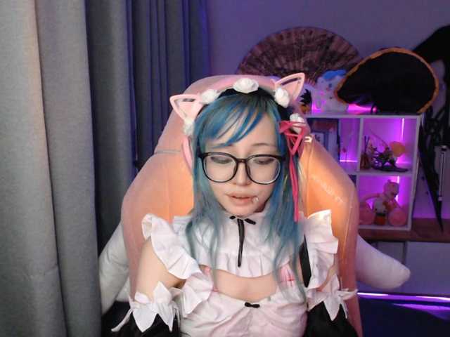 GertieCoach live cam on BongaCams