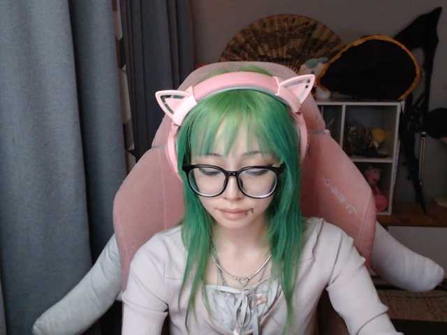 GertieCoach live cam on BongaCams