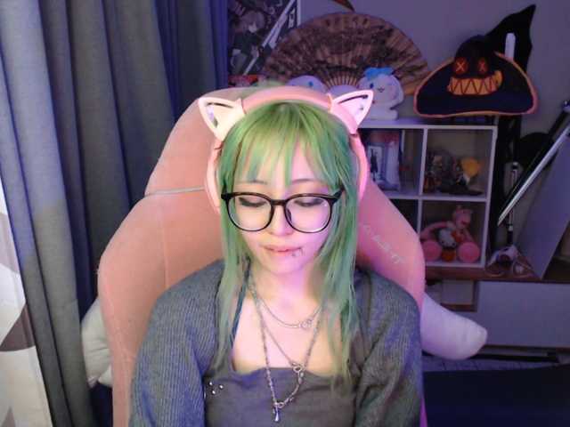 GertieCoach live cam on BongaCams