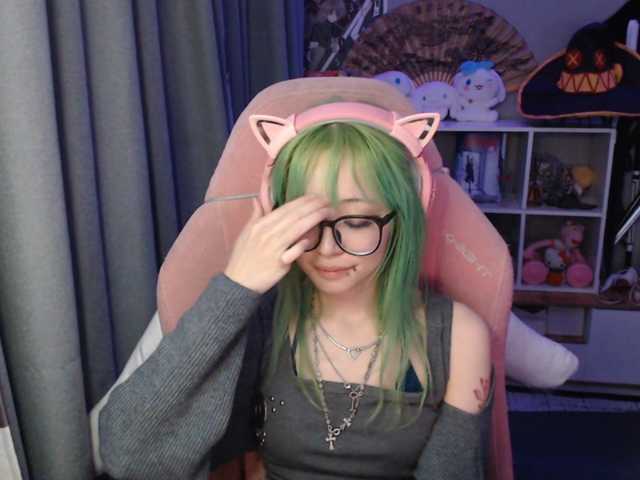 GertieCoach live cam on BongaCams