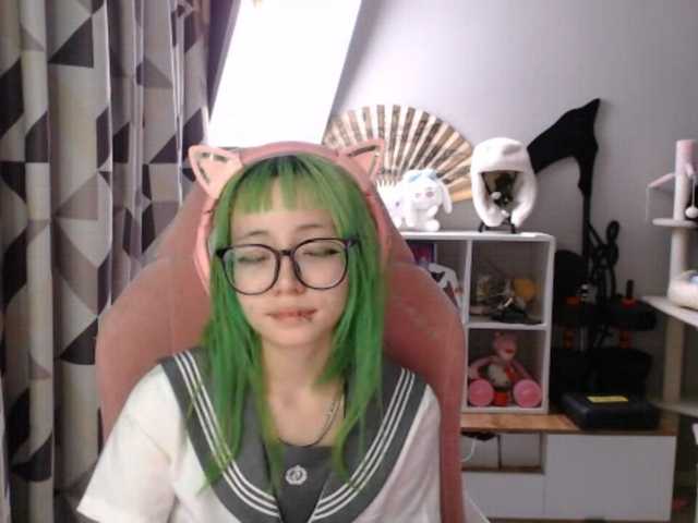 GertieCoach live webcam show