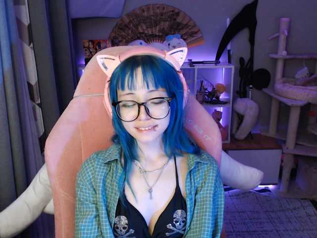 GertieCoach live cam on BongaCams