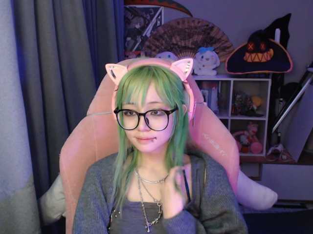 GertieCoach live cam on BongaCams