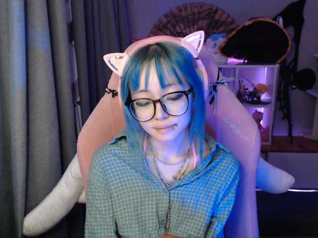 GertieCoach live cam on BongaCams