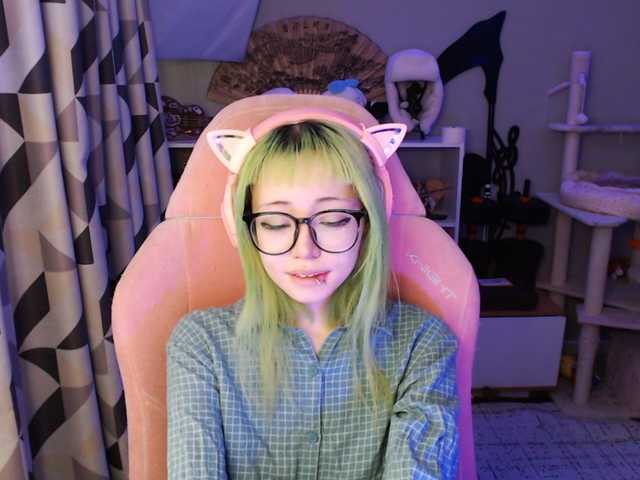 GertieCoach live cam on BongaCams