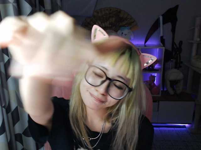 GertieCoach live cam on BongaCams