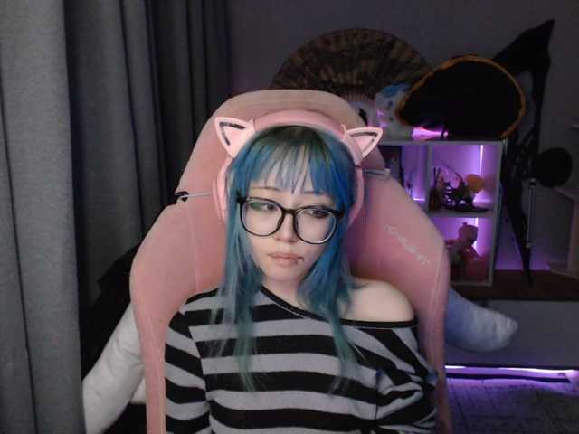 GertieCoach live cam on BongaCams