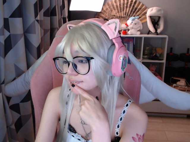 GertieCoach live cam on BongaCams
