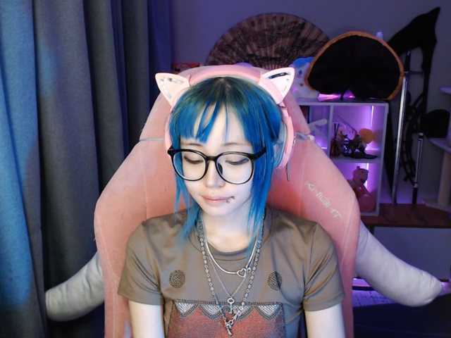 GertieCoach live cam on BongaCams