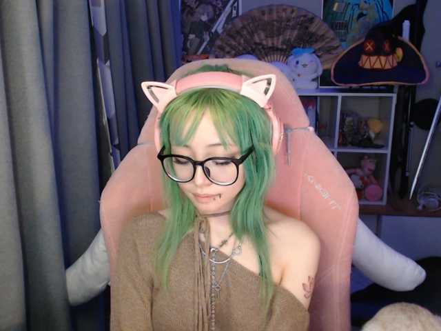 GertieCoach live cam on BongaCams