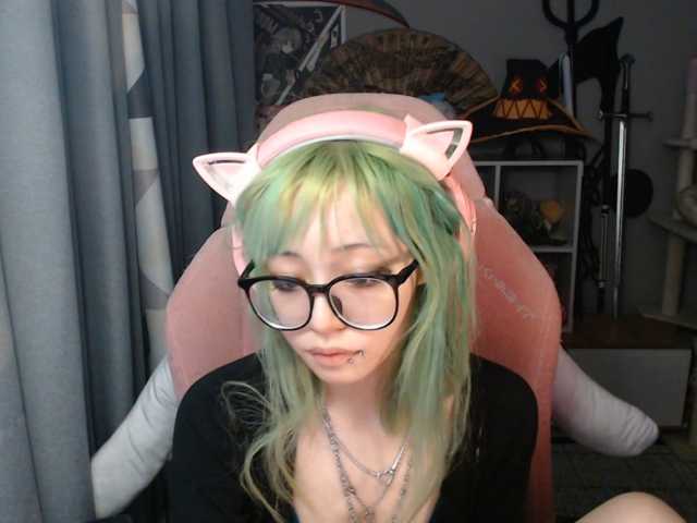 GertieCoach live cam on BongaCams