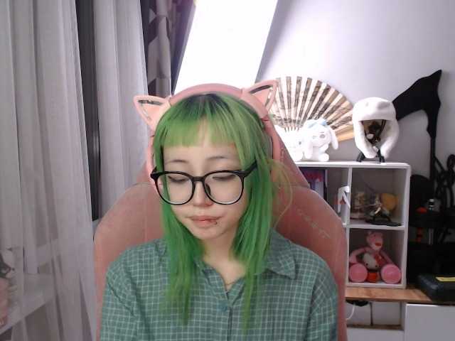 GertieCoach live cam on BongaCams
