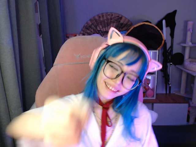 GertieCoach — live female cam