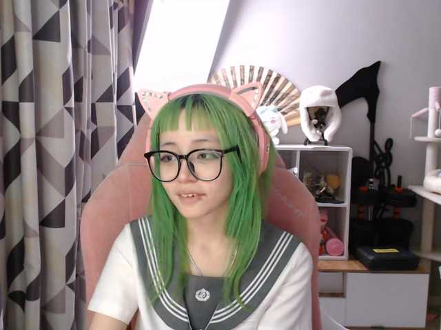 GertieCoach live cam on BongaCams