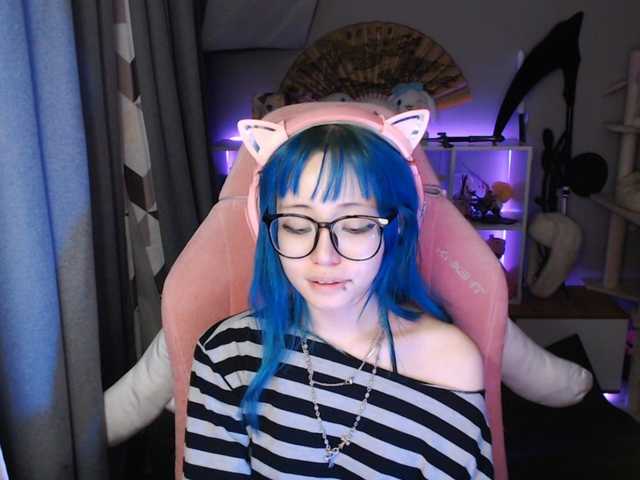 GertieCoach live cam on BongaCams