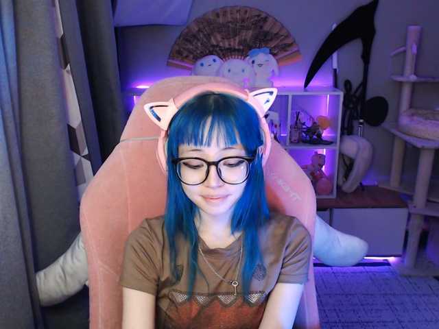 GertieCoach live cam on BongaCams
