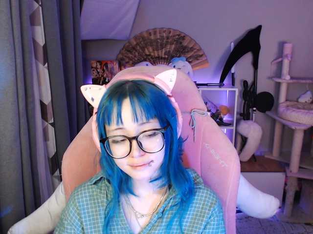 GertieCoach live cam on BongaCams