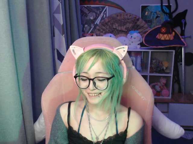 GertieCoach live cam on BongaCams