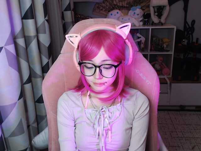 GertieCoach live cam on BongaCams