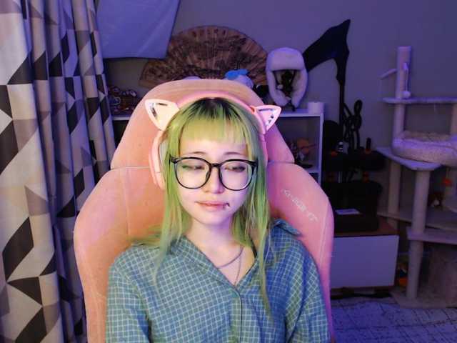 GertieCoach live cam on BongaCams