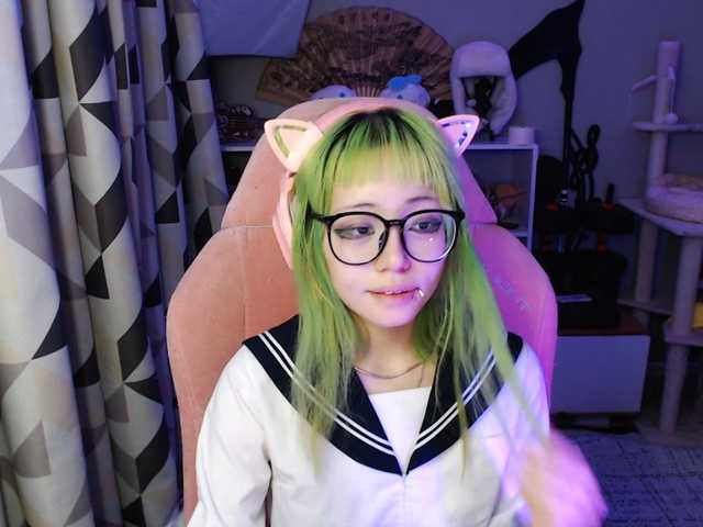 GertieCoach live cam on BongaCams
